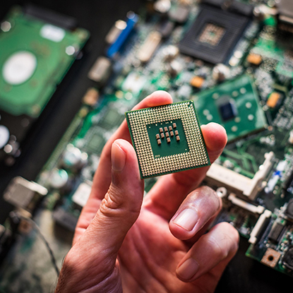 Elektromos és Elektronikus